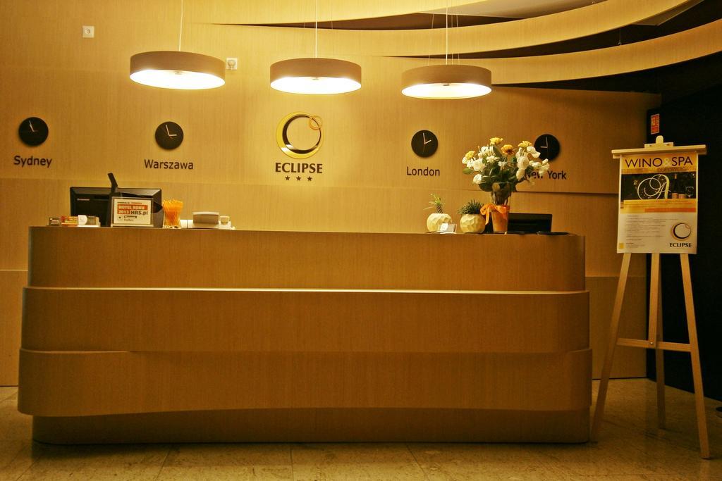 Hotel Eclipse Domasław Exterior foto